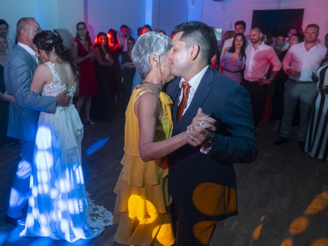 Le mariage de Thibaut et Laura à Radepont, Eure 113