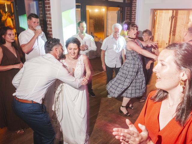 Le mariage de Thibaut et Laura à Radepont, Eure 117