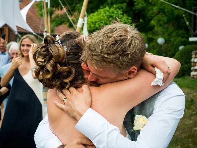 Le mariage de Chris et Lucy à Saint-Martin-d&apos;Uriage, Isère 23