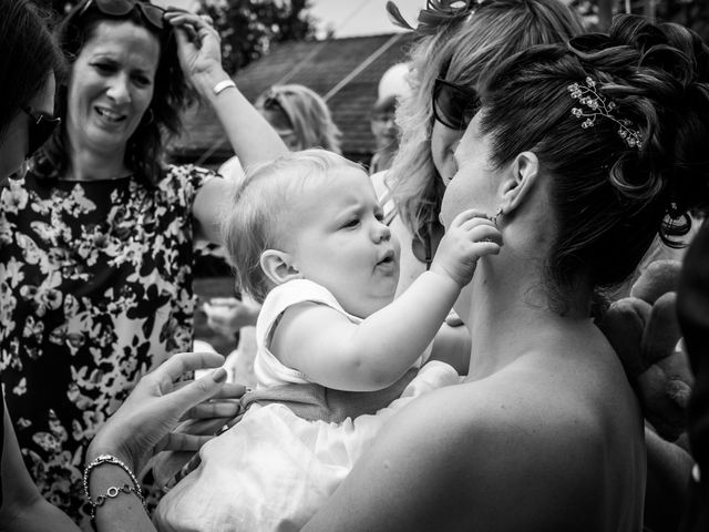 Le mariage de Chris et Lucy à Saint-Martin-d&apos;Uriage, Isère 27