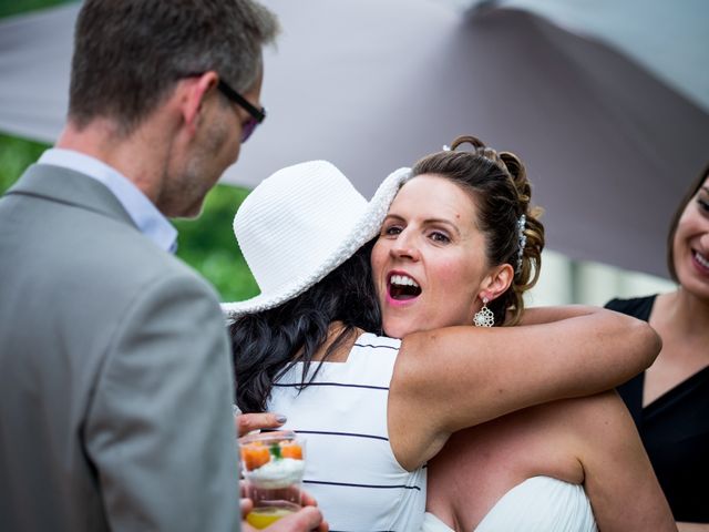 Le mariage de Chris et Lucy à Saint-Martin-d&apos;Uriage, Isère 33