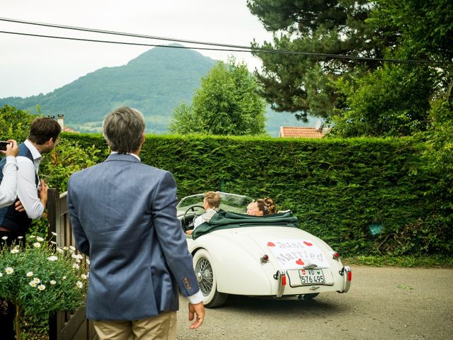 Le mariage de Chris et Lucy à Saint-Martin-d&apos;Uriage, Isère 38