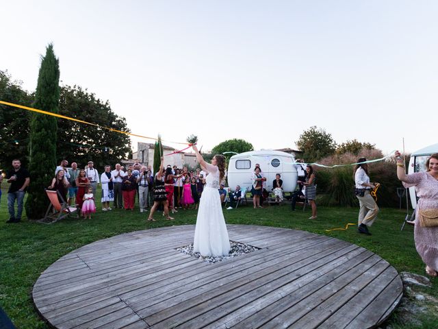 Le mariage de Emmanuel et Mélanie à Montguyon, Charente Maritime 50