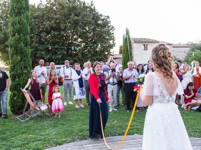 Le mariage de Emmanuel et Mélanie à Montguyon, Charente Maritime 51