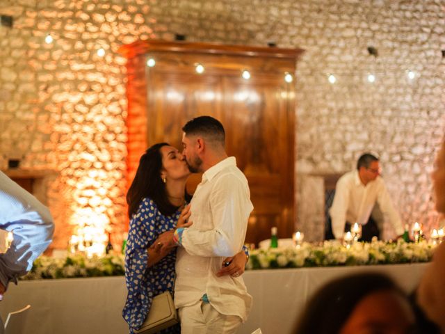 Le mariage de Emmanuel et Mélanie à Montguyon, Charente Maritime 53