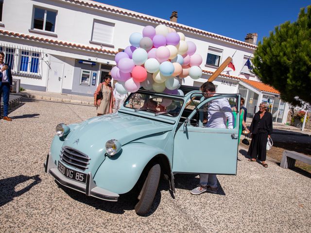 Le mariage de Charles et Julie à La Guérinière, Vendée 71