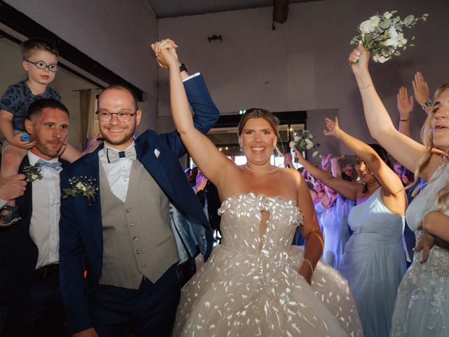 Le mariage de Alexandre et Anne-Julie à Jouarre, Seine-et-Marne 64