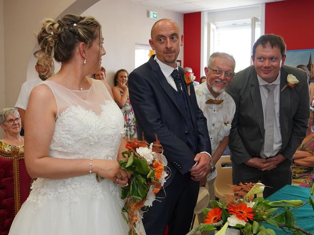 Le mariage de Jeremy et Marie à Taisnières-en-Thiérache, Nord 6