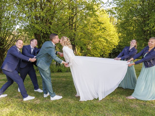 Le mariage de Benoît et Emilie à Cérences, Manche 17