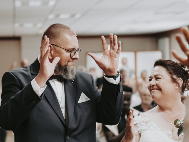 Le mariage de Jean-Marc et Nathalie à Le Rheu, Ille et Vilaine 11