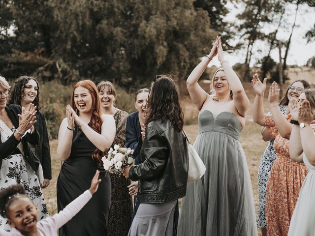 Le mariage de Jean-Marc et Nathalie à Le Rheu, Ille et Vilaine 38