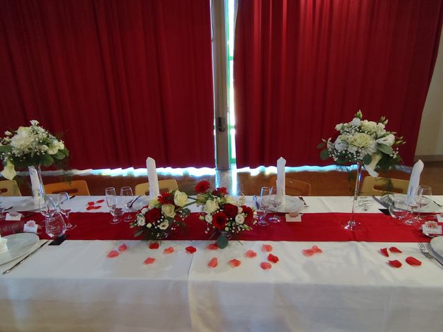 Le mariage de Benteo et Coralie  à Rochechouart, Haute-Vienne 5