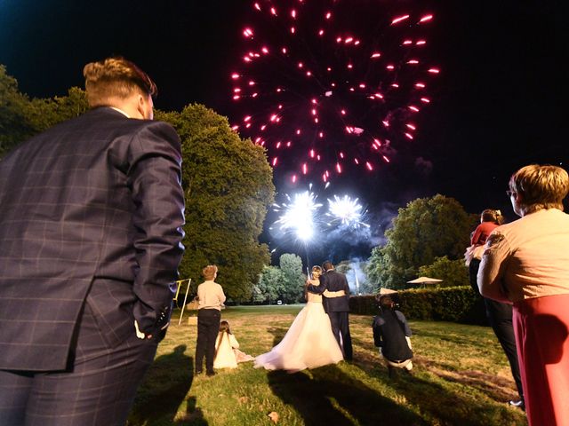 Le mariage de Gaël  et Julie  à Saint-Apollinaire, Côte d&apos;Or 7