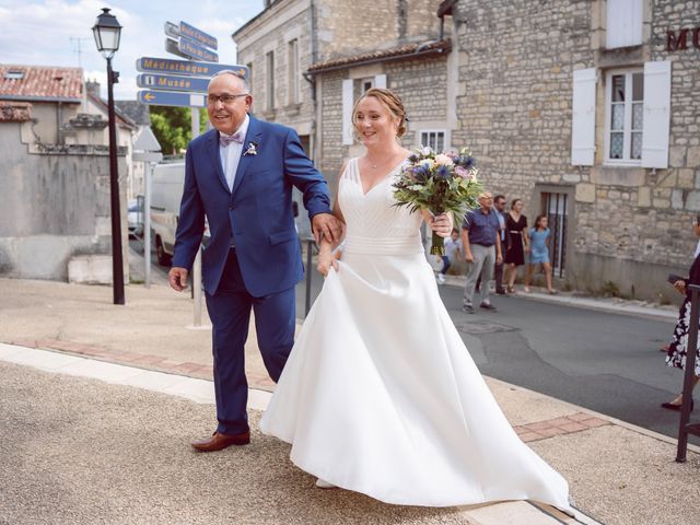 Le mariage de Mark et Aude-Marie à Chasseneuil-du-Poitou, Vienne 8