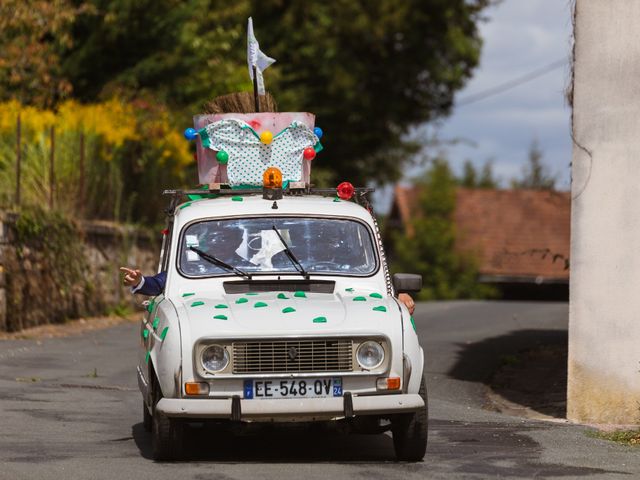 Le mariage de Valentin et Celine à Saint-Pardoux-la-Rivière, Dordogne 24