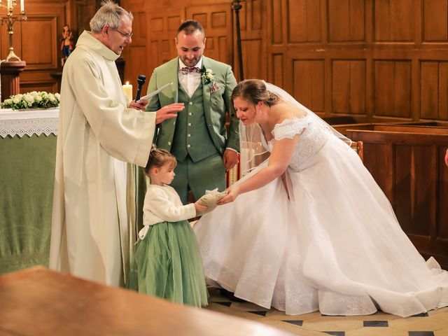 Le mariage de Benoît et Charlotte à Bombon, Seine-et-Marne 74