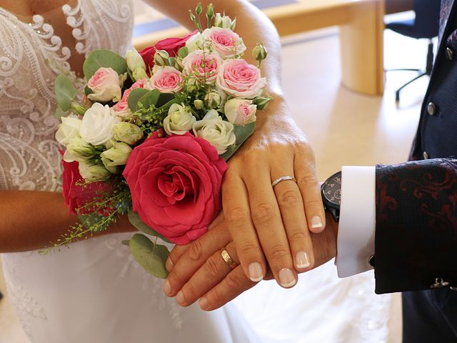 Le mariage de Florent et Virginie à Saint-Aubin-des-Ormeaux, Vendée 4