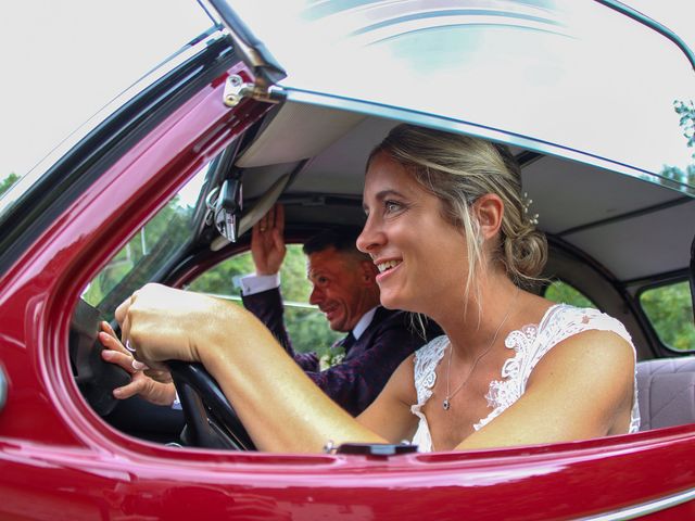 Le mariage de Florent et Virginie à Saint-Aubin-des-Ormeaux, Vendée 6