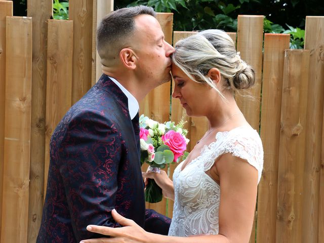 Le mariage de Florent et Virginie à Saint-Aubin-des-Ormeaux, Vendée 7