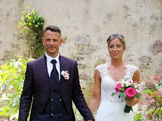 Le mariage de Florent et Virginie à Saint-Aubin-des-Ormeaux, Vendée 30