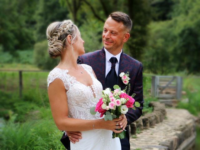 Le mariage de Florent et Virginie à Saint-Aubin-des-Ormeaux, Vendée 57