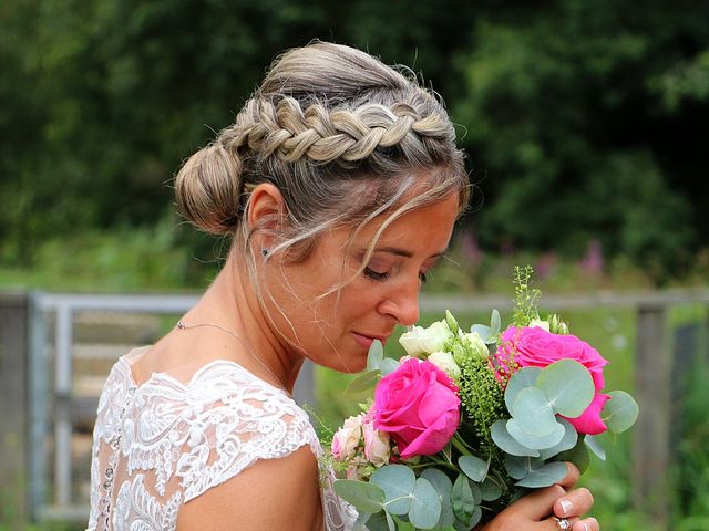 Le mariage de Florent et Virginie à Saint-Aubin-des-Ormeaux, Vendée 71