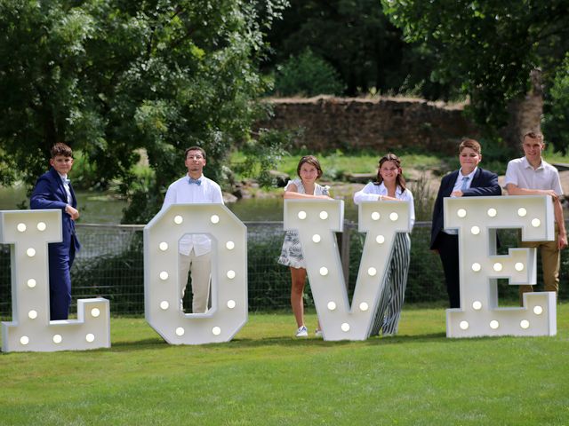 Le mariage de Florent et Virginie à Saint-Aubin-des-Ormeaux, Vendée 72