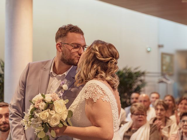 Le mariage de Vivien et Justine à Harnes, Pas-de-Calais 25
