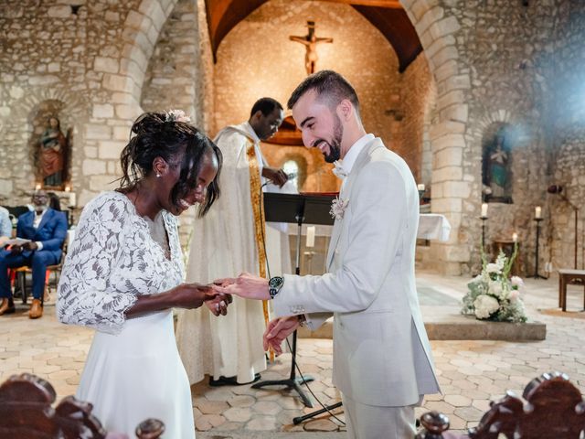 Le mariage de Leo et Iris à Longvilliers, Yvelines 43
