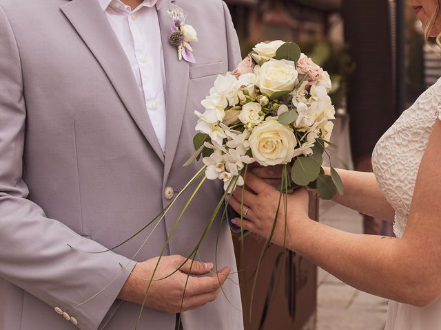 Le mariage de Vivien et Justine à Harnes, Pas-de-Calais 23