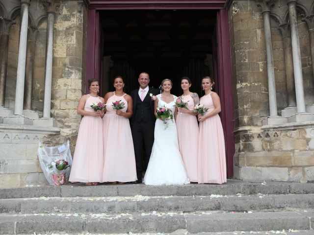 Le mariage de Djamal et Laurette à Eu, Seine-Maritime 55