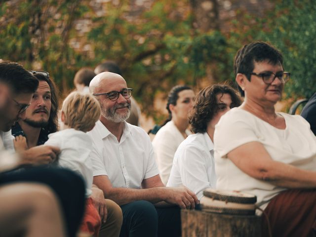 Le mariage de Tom et Charlène à Vandenesse-en-Auxois, Côte d&apos;Or 43