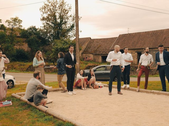 Le mariage de Tom et Charlène à Vandenesse-en-Auxois, Côte d&apos;Or 125