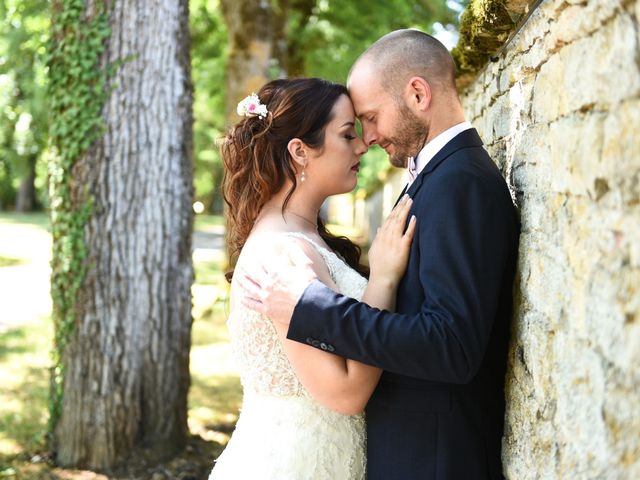 Le mariage de Nicolas et Sarah à Pont-de-Pany, Côte d&apos;Or 19