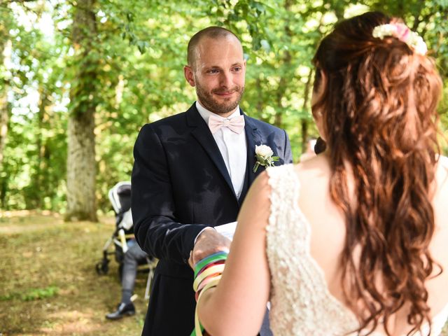 Le mariage de Nicolas et Sarah à Pont-de-Pany, Côte d&apos;Or 56