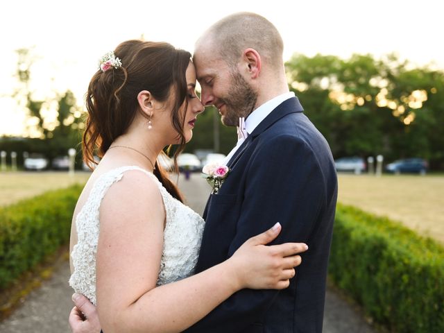 Le mariage de Nicolas et Sarah à Pont-de-Pany, Côte d&apos;Or 71