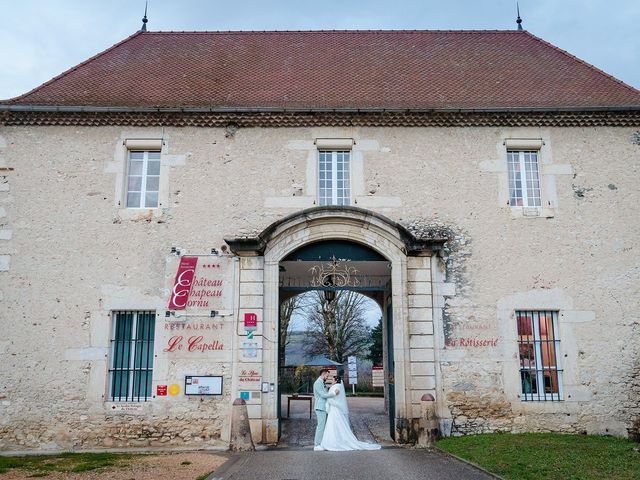 Le mariage de Adrien et Charlotte à Vignieu, Isère 13