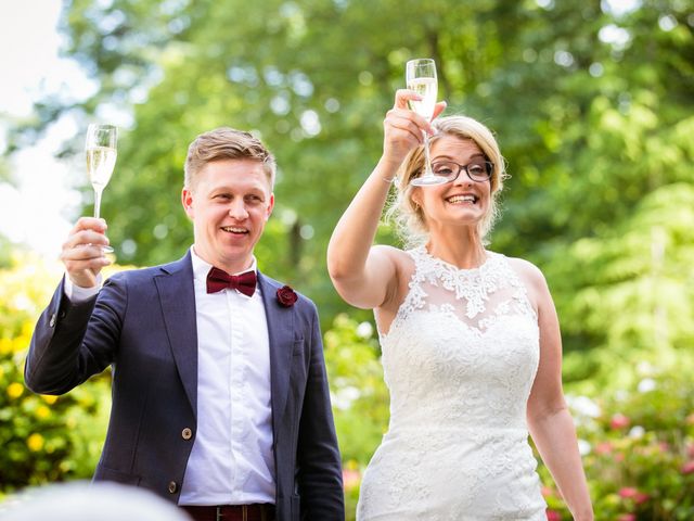 Le mariage de Yann et Lauriana à Trédion, Morbihan 114