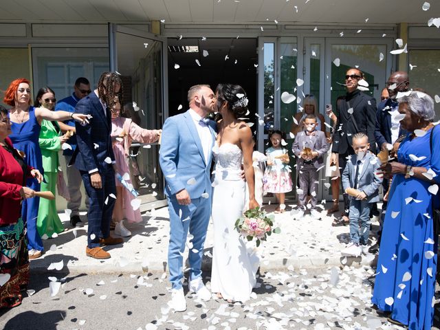 Le mariage de Erik et Johanna à Pertuis, Vaucluse 13