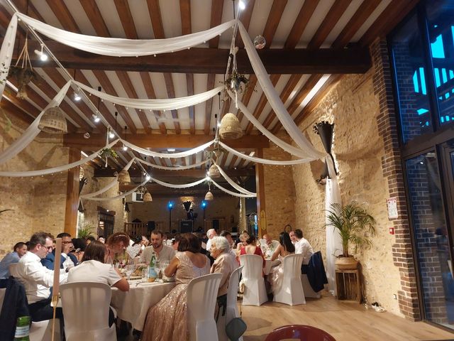 Le mariage de Yann et Dorlys  à Ménilles, Eure 24