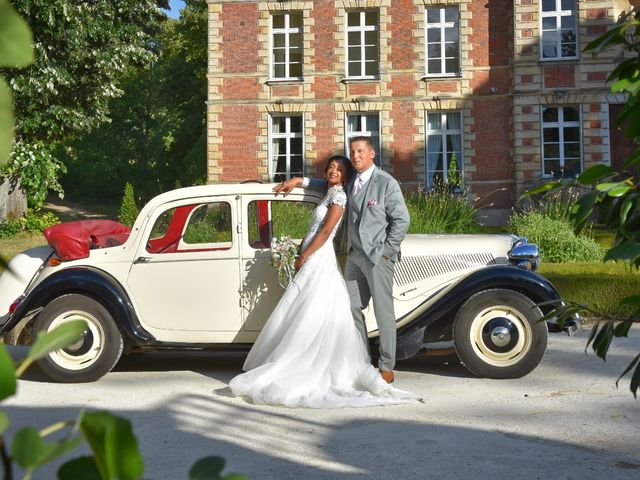 Le mariage de Yann et Dorlys  à Ménilles, Eure 52