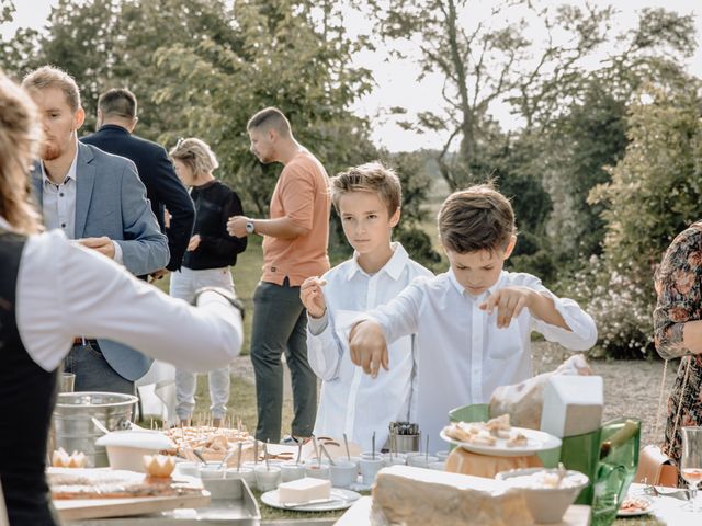 Le mariage de Gregory et Camille à Neuvy, Allier 18