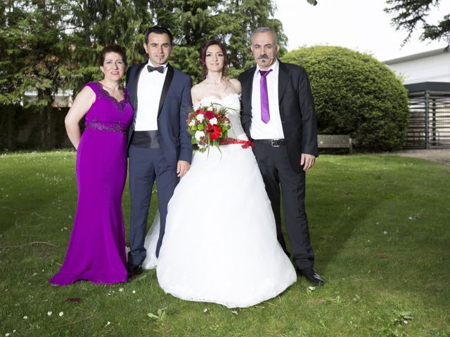 Le mariage de Mehmet et Hélene à Bourgoin-Jallieu, Isère 23