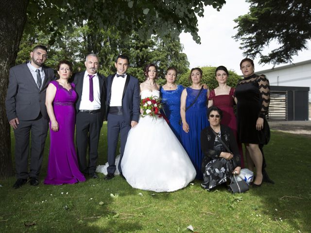 Le mariage de Mehmet et Hélene à Bourgoin-Jallieu, Isère 24
