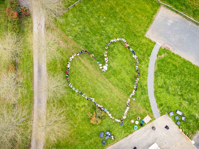 Le mariage de Julien et Aurélie à Bonchamp-lès-Laval, Mayenne 1