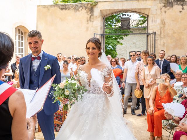 Le mariage de Cédric et Célia à Visan, Vaucluse 16