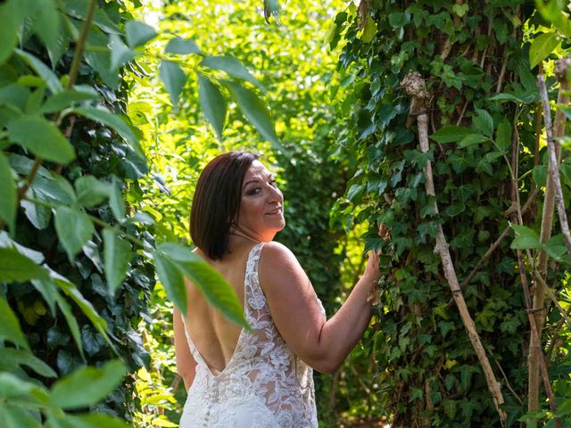 Le mariage de Fabien et Emmanuelle à Vendeville, Nord 16