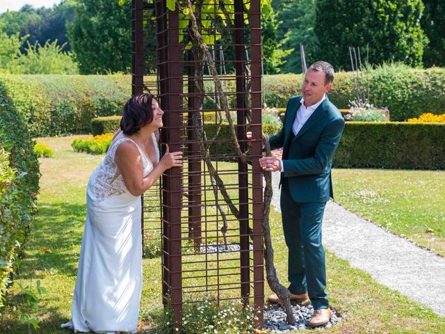 Le mariage de Fabien et Emmanuelle à Vendeville, Nord 17