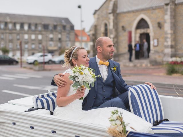 Le mariage de Benjamin et Mathilde à Wimereux, Pas-de-Calais 3