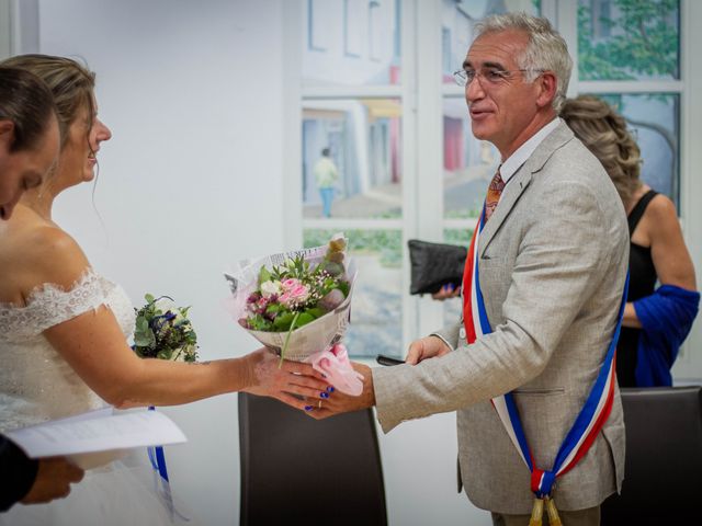 Le mariage de Christophe et Mélanie à Saint-Pierre-d&apos;Oléron, Charente Maritime 24